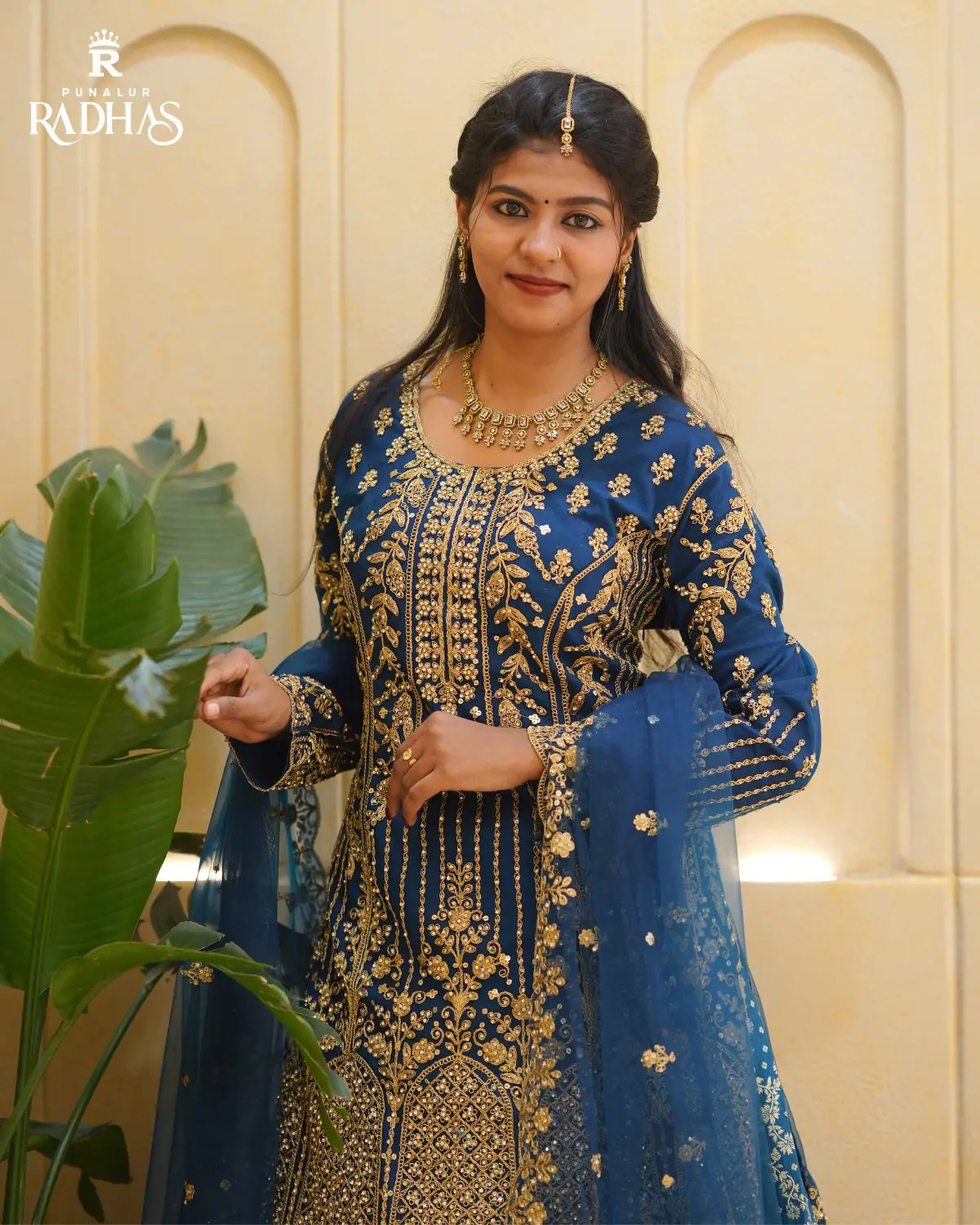 Pakistani Lehenga - Image 3
