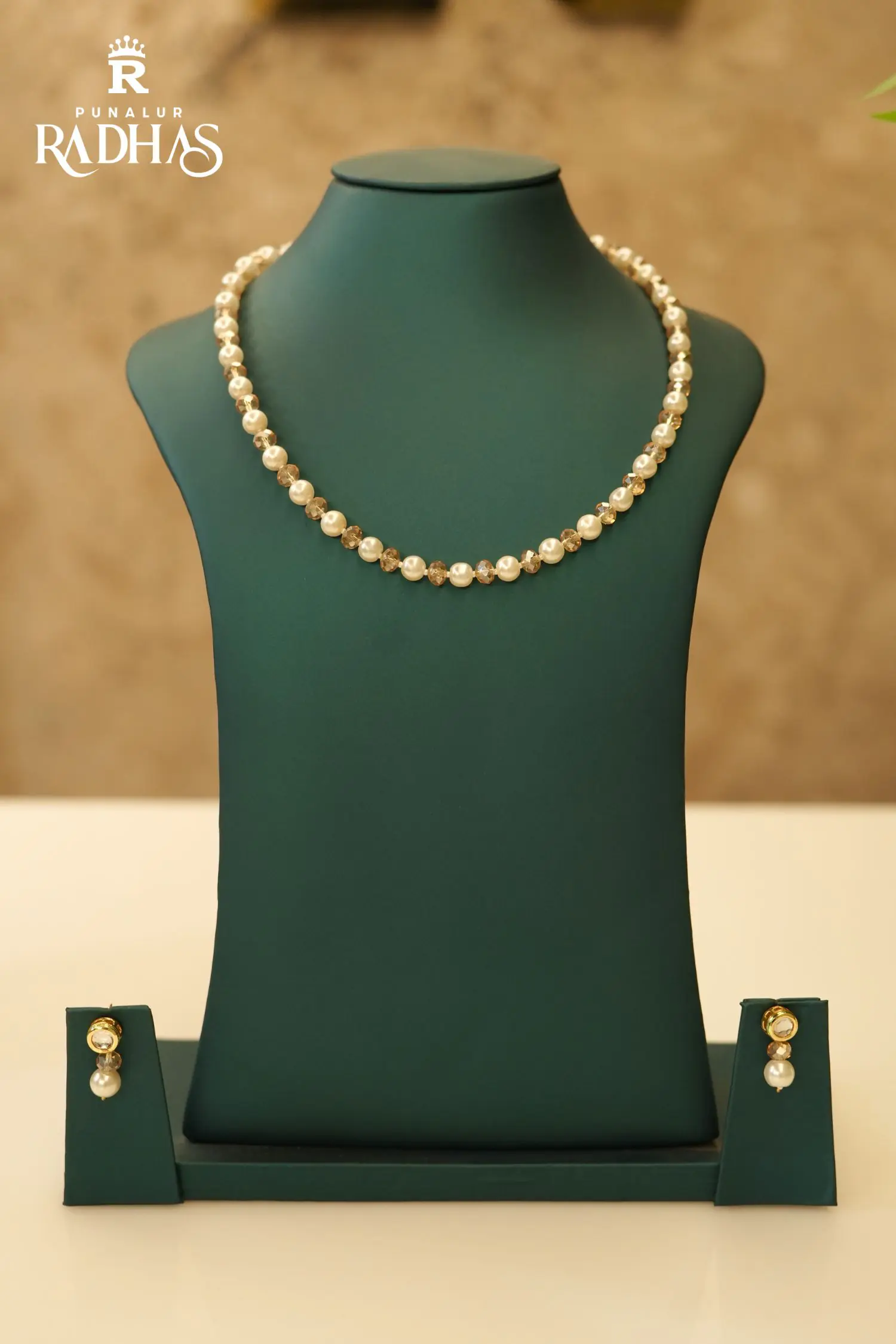 classic pearl necklace set