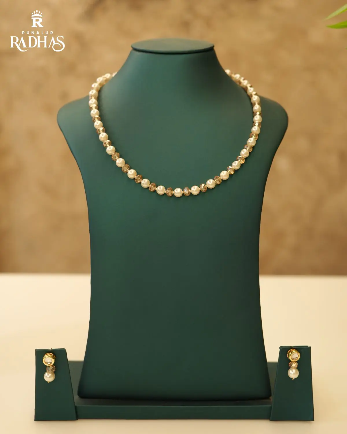 classic pearl necklace set