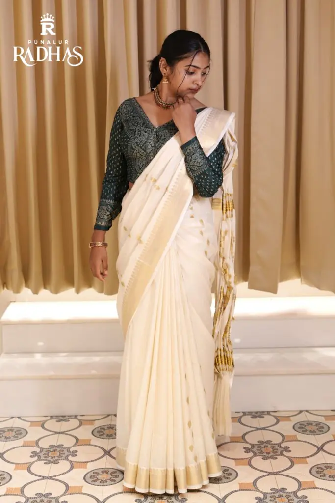traditional kasavu saree