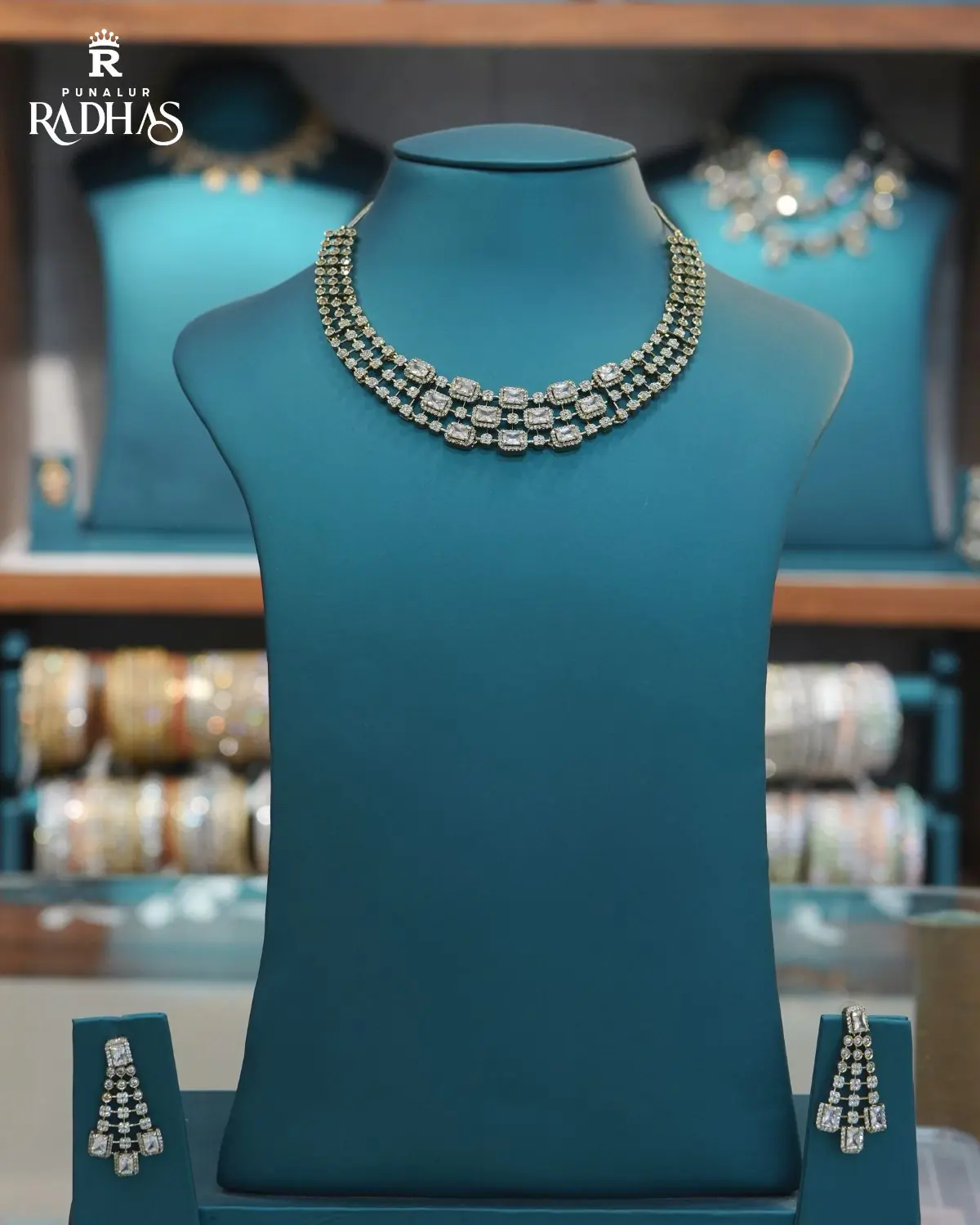 AD Stone necklace